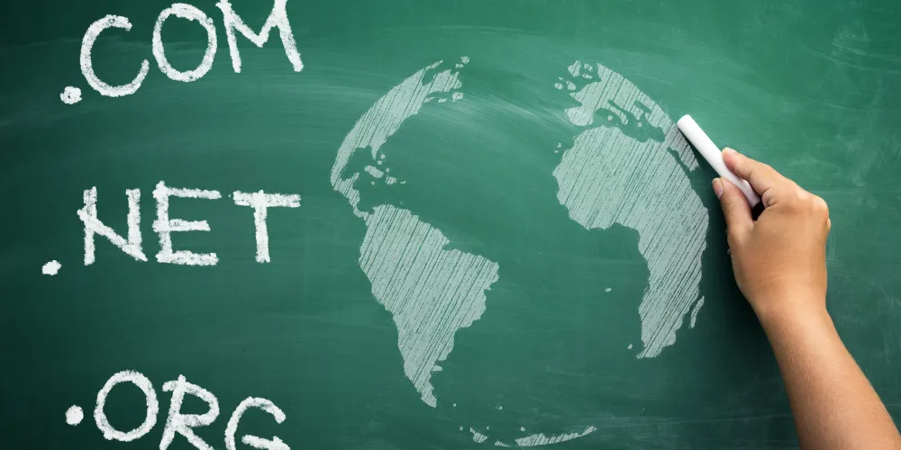 A Fully Qualified Domain Name Can Contain How Many Characters ?